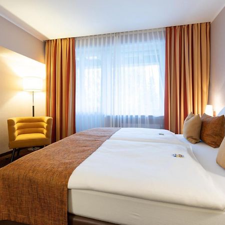 חאן Hotel Im Park מראה חיצוני תמונה